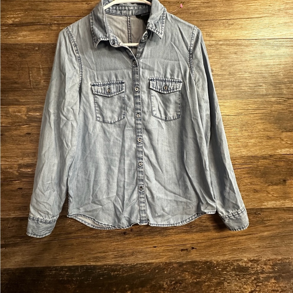 White House Black Market Blue Classic Jean Lyocell Button Down Shirt